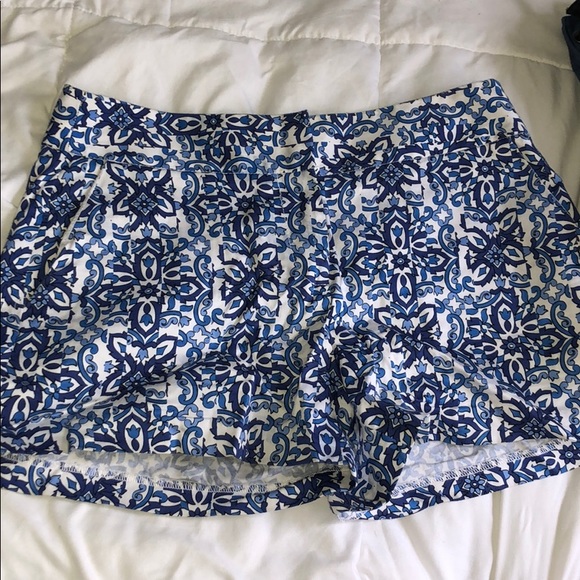 Patterned shorts - Picture 1 of 4